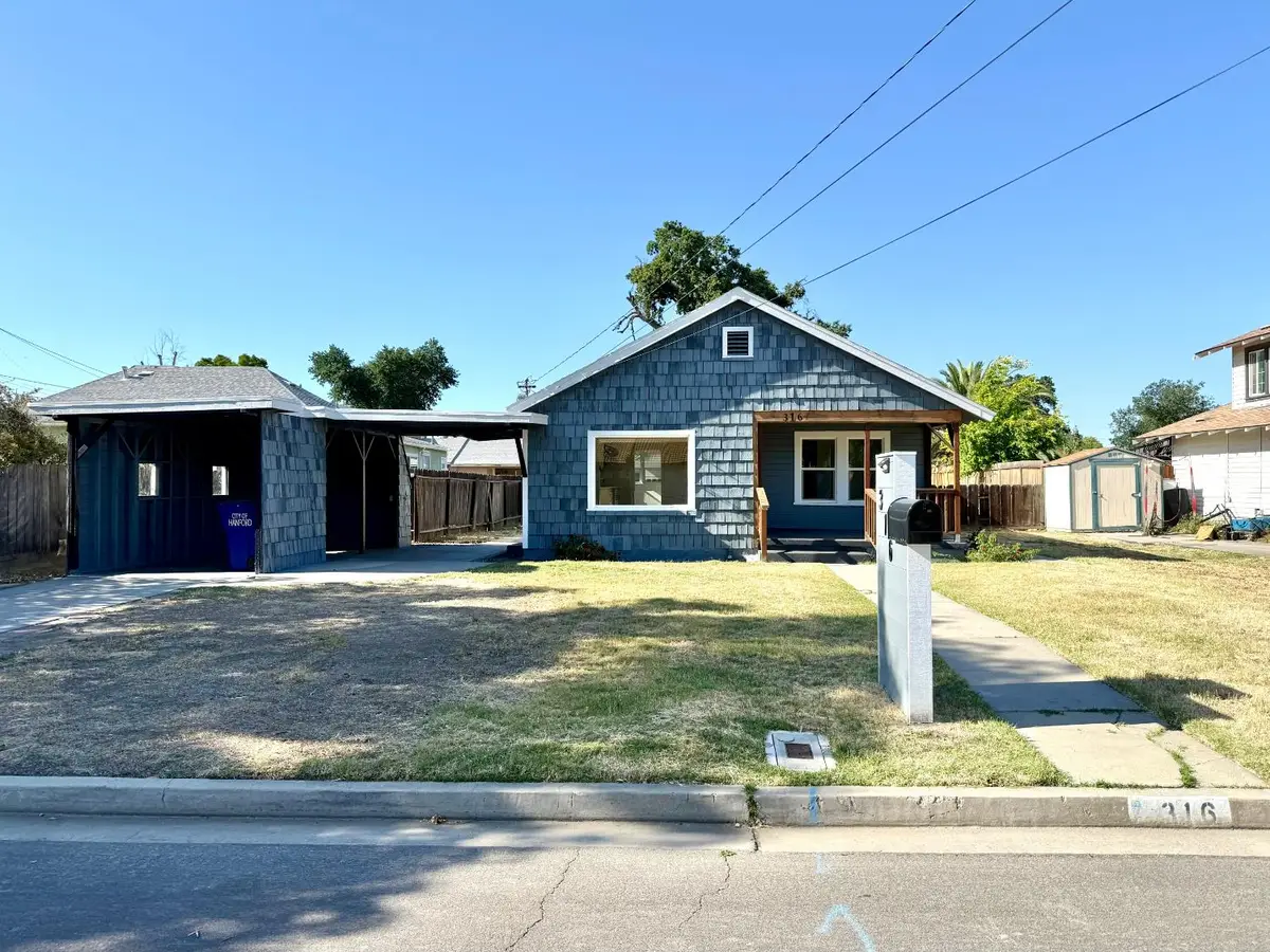 316 E Cameron Street, Hanford, CA 93230 - #1