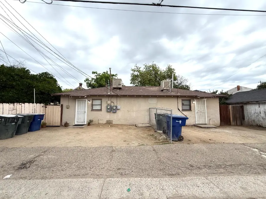 129 N Park Avenue, Fresno, CA 93701 - #3