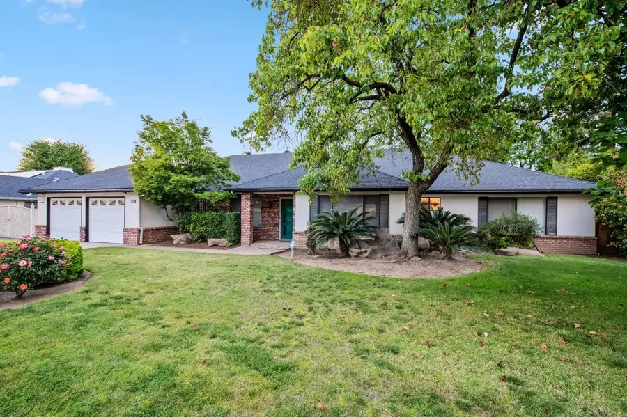 3094 W Escalon Avenue, Fresno, CA 93711 - #3