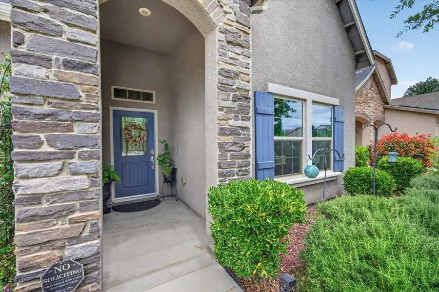 6189 E Farrin Avenue, Fresno, CA 93727 - #2