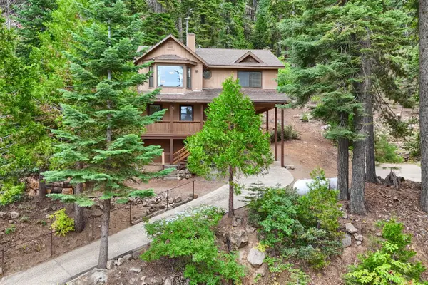 7430 Henness Ridge, Yosemite, CA 95389