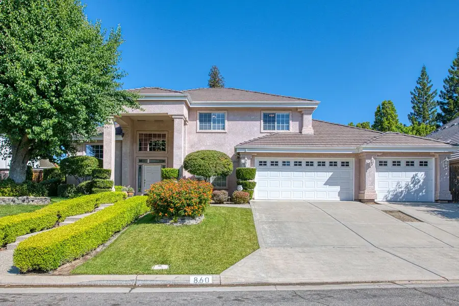 860 E Dartmouth Drive, Fresno, CA 93730 - #3