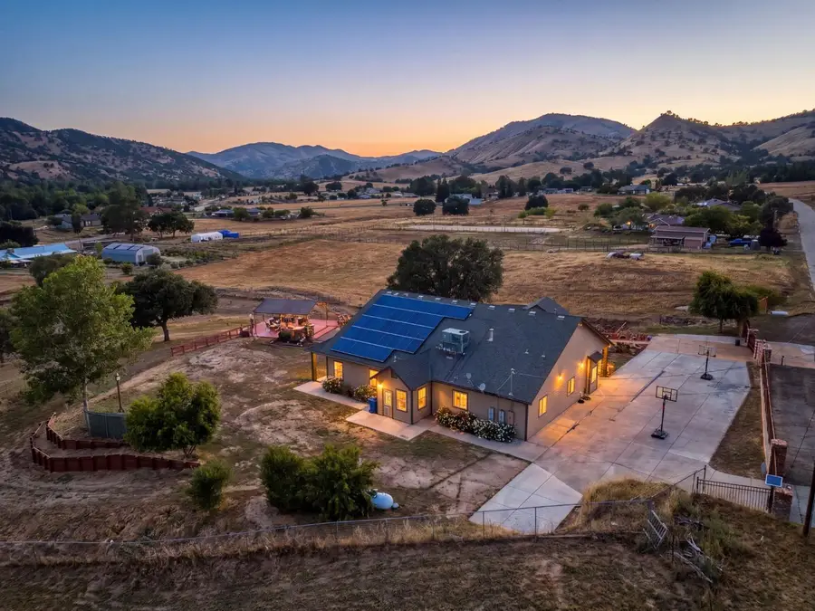 7197 Perlman Drive, Sanger, CA 93657 - #2