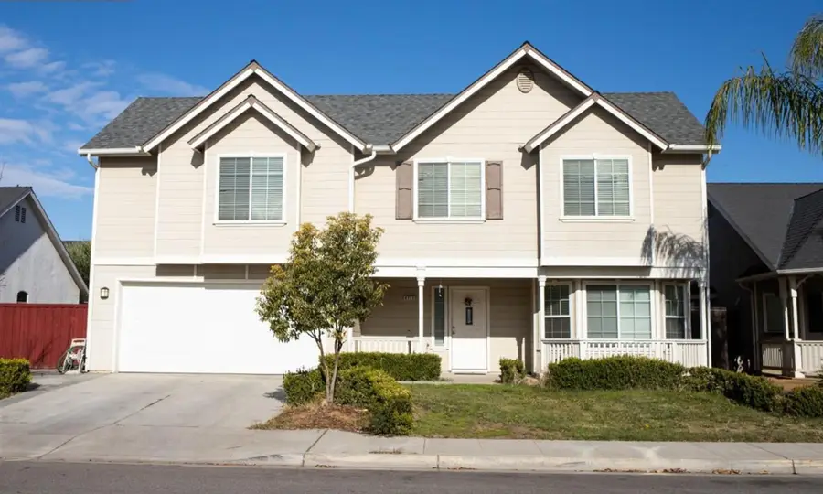 4712 W Celeste Avenue, Fresno, CA 93722 - #3