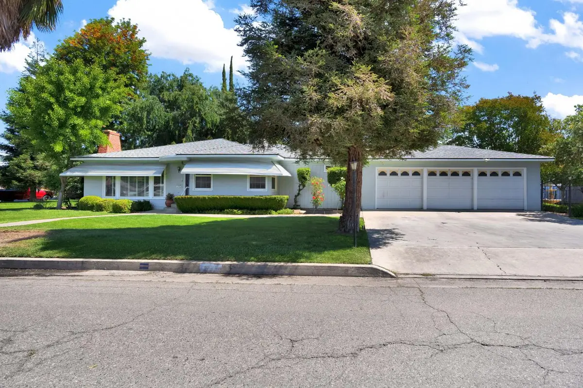 200 Lyons Street, Madera, CA 93638 - #1