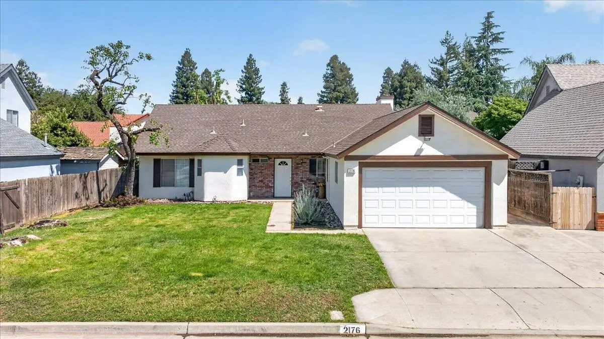 2176 E Decatur Avenue, Fresno, CA 93720 - #1