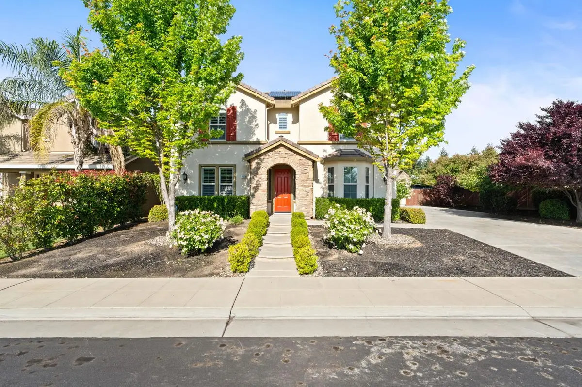 2868 Graybark Avenue, Clovis, CA 93619 - #1