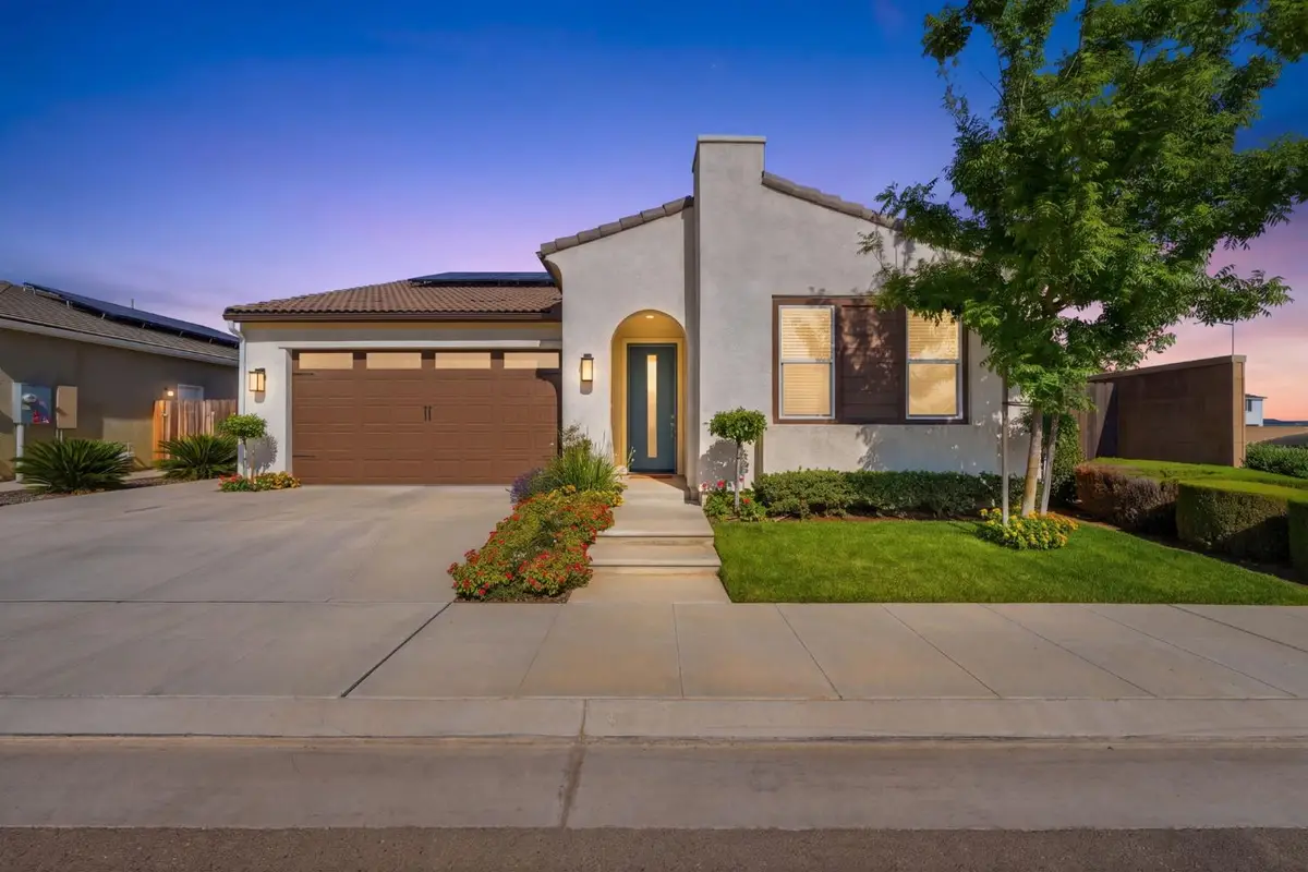 3245 Las Rosas Avenue, Clovis, CA 93619 - #1