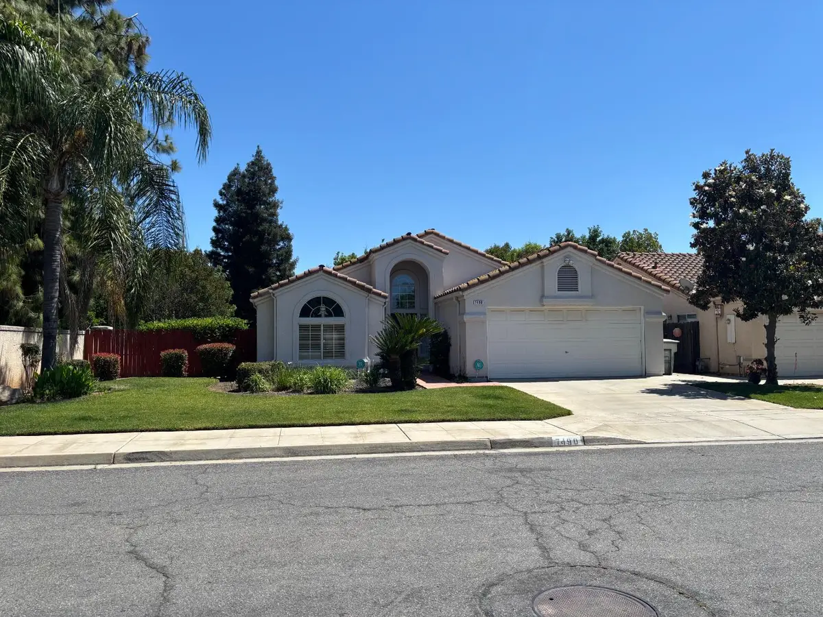 7490 N Hayston Avenue, Fresno, CA 93720 - #1