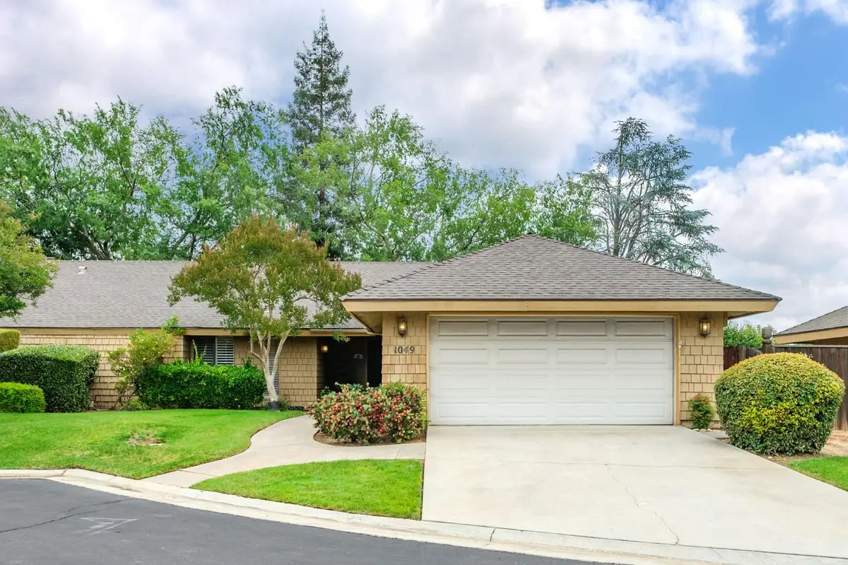 1049 W Sierra Avenue, Fresno, CA 93711 - #1
