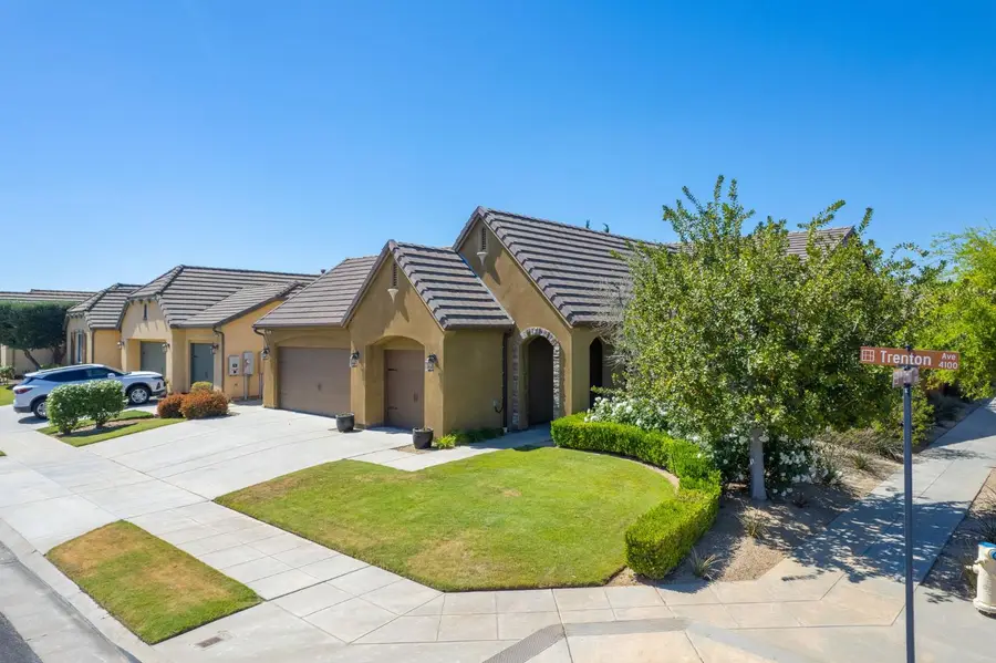 4199 Trenton Avenue, Clovis, CA 93619 - #2