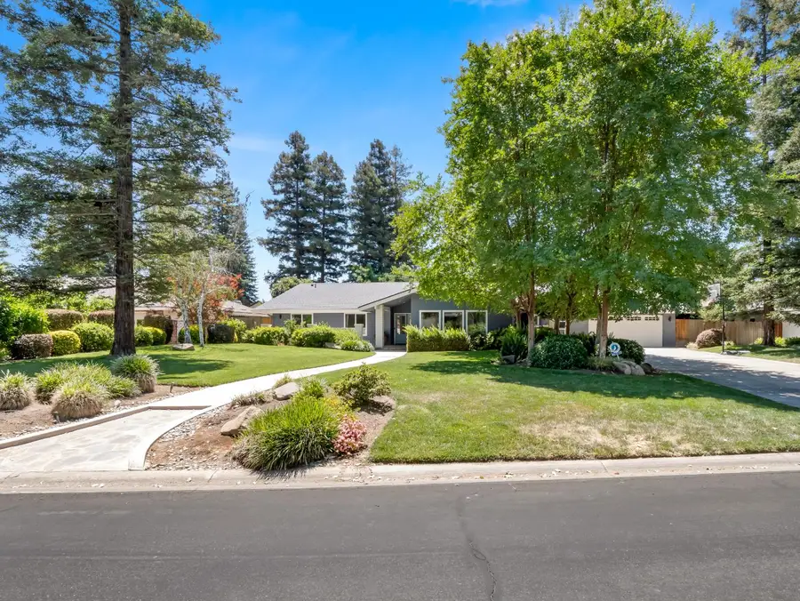 3213 W La Costa Avenue, Fresno, CA 93711 - #2