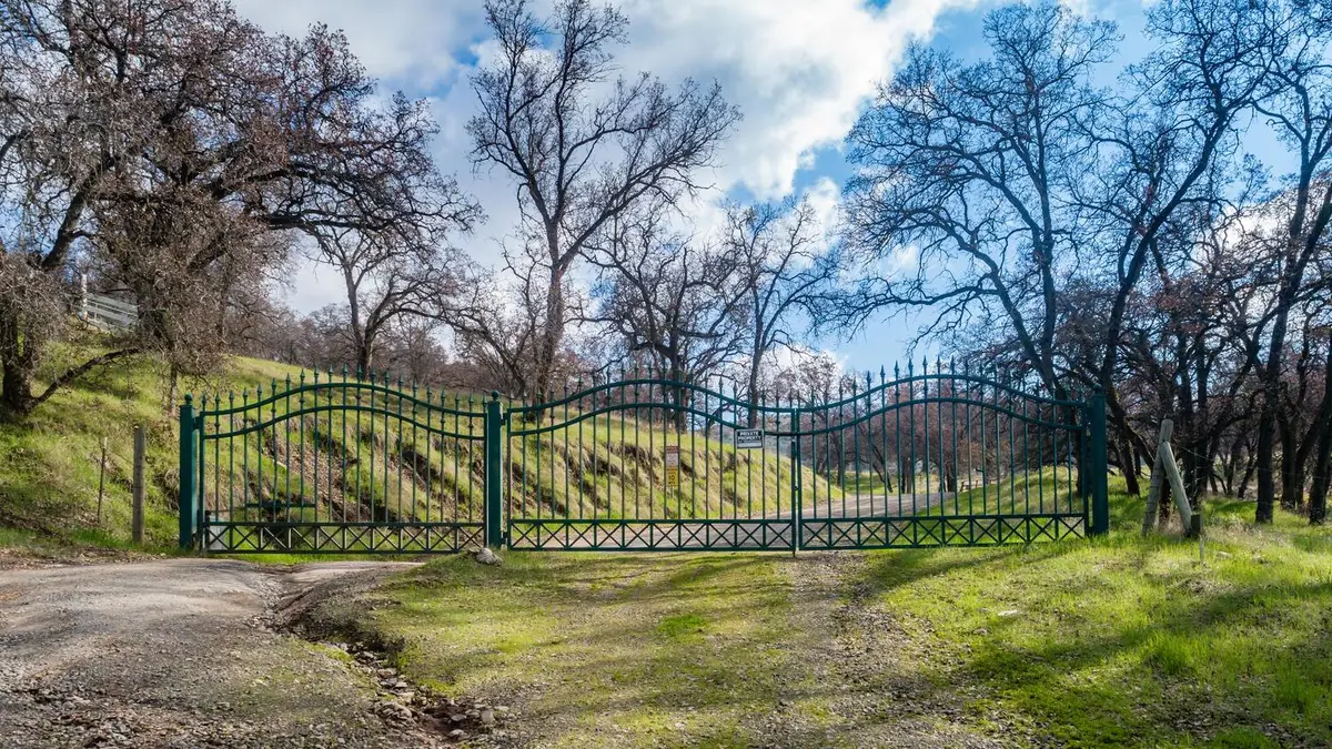 1 Watts Valley Road, Sanger, CA 93657 - #1
