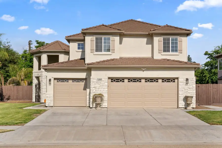 1989 S Orangewood Drive, Fresno, CA 93727 - #2