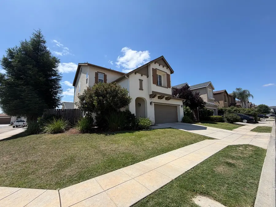 7399 E Giavanna Avenue, Fresno, CA 93737 - #2