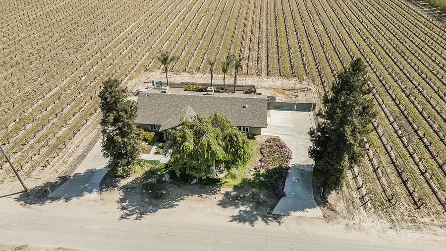 5290 N Bishop Avenue, Fresno, CA 93723 - #2