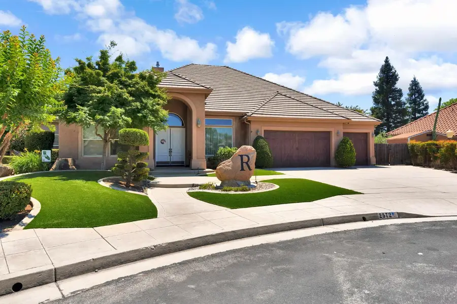 2572 Trenton Avenue, Clovis, CA 93619 - #2