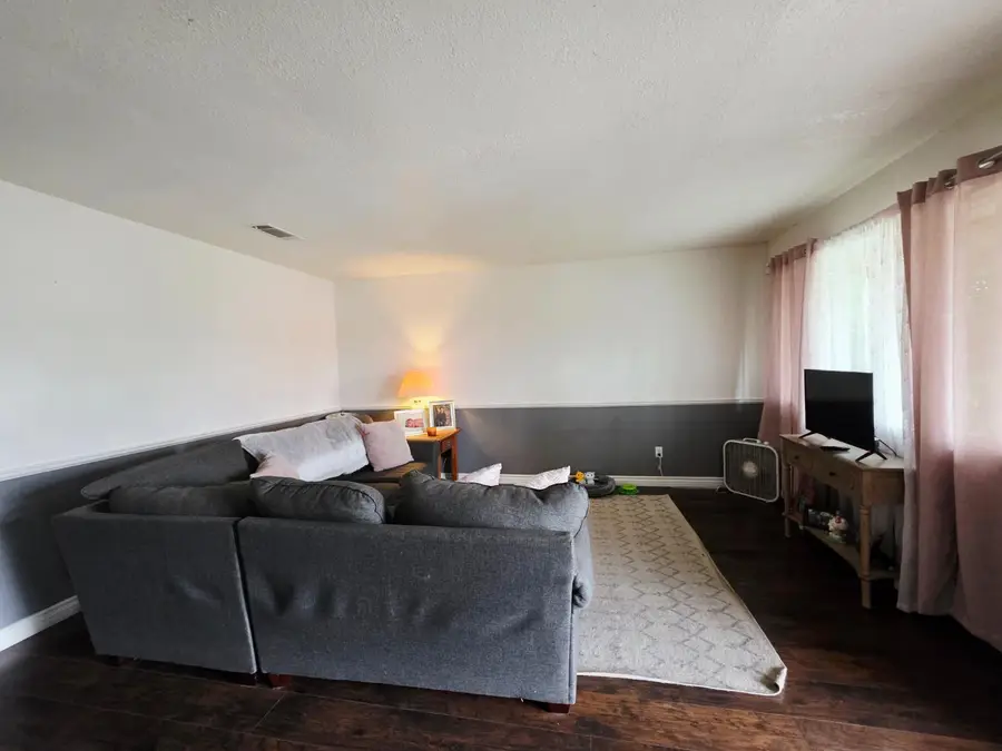 1239 Chittenden Avenue, Corcoran, CA 93212 - #2