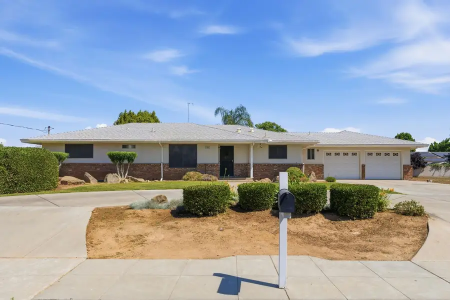 5396 W Clinton, Fresno, CA 93722 - #2