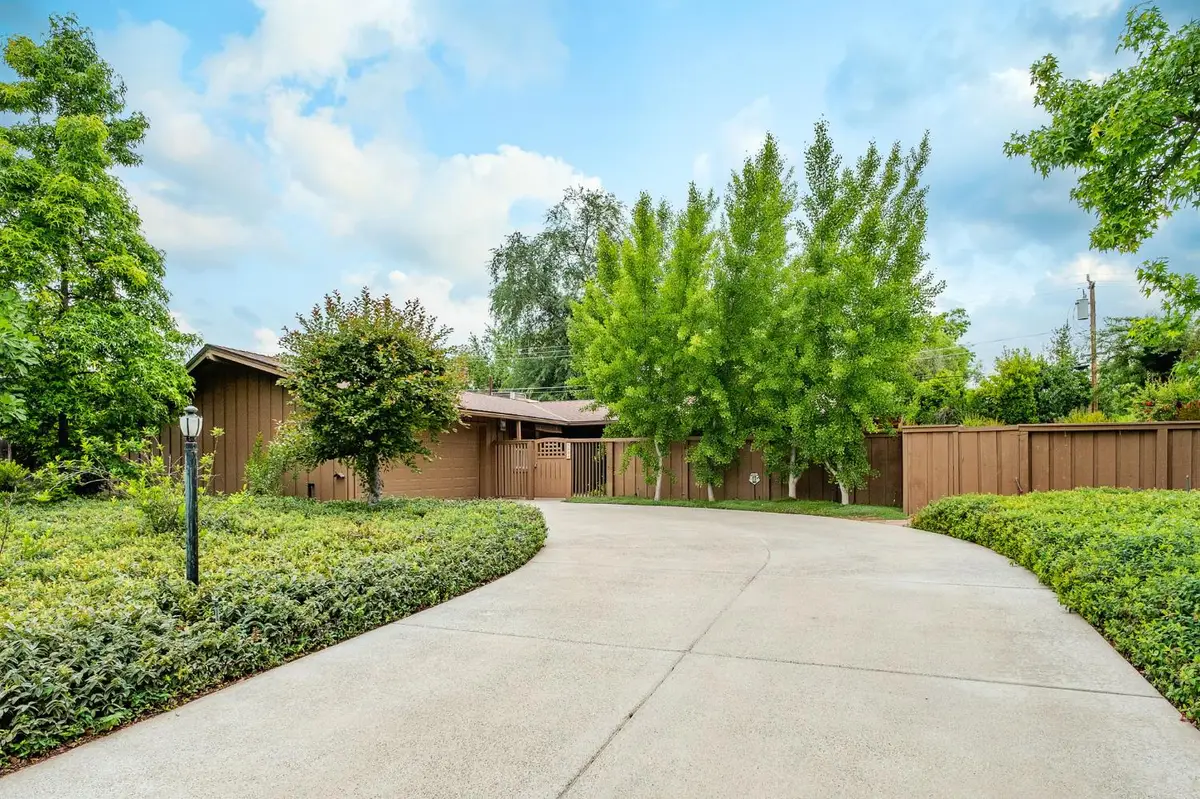 1288 W San Jose Avenue, Fresno, CA 93711 - #1