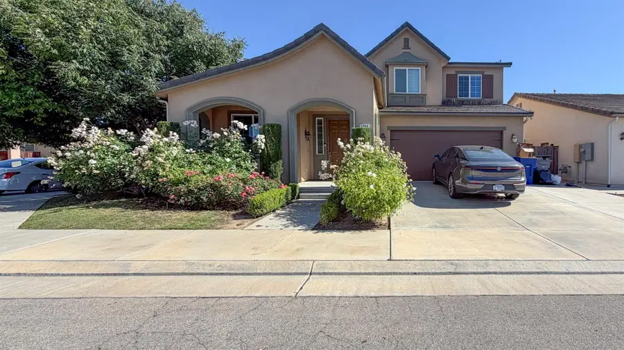 3060 Morris Avenue, Clovis, CA 93619 - #2