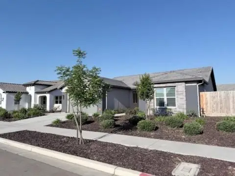 2935 21st Avenue, Kingsburg, CA 93631 - #2