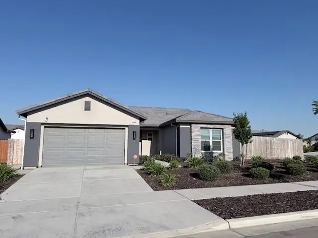 2935 21st Avenue, Kingsburg, CA 93631 - #3