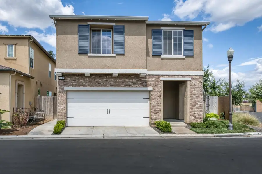 5402 W Santa Barbara, Fresno, CA 93722 - #3