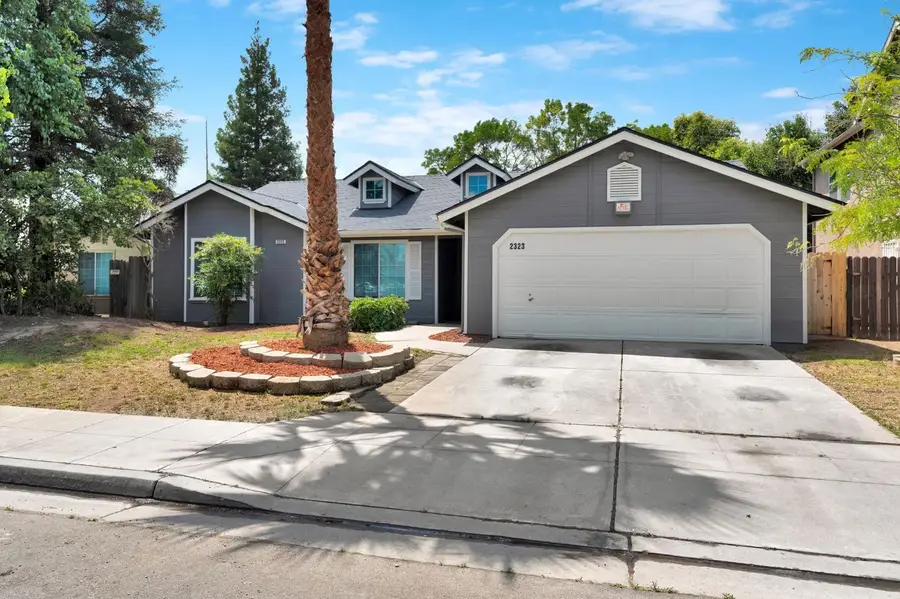 2323 N Milburn Avenue, Fresno, CA 93722 - #3