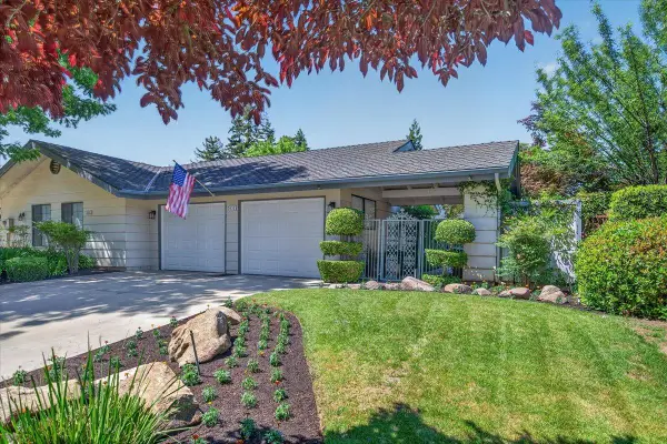3632 W Beechwood Avenue, Fresno, CA 93711