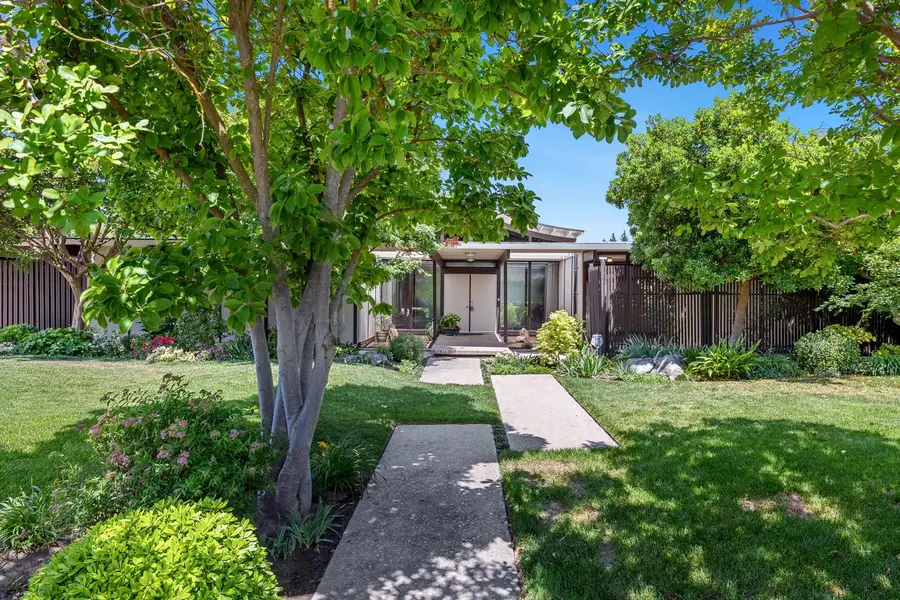 2530 W Wrenwood Avenue, Fresno, CA 93711 - #3