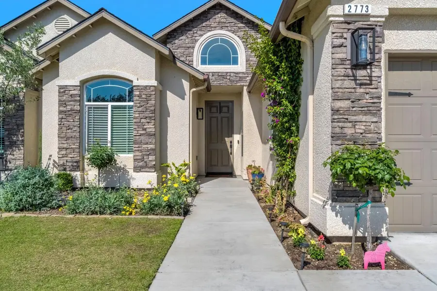 2773 8th Avenue Drive, Kingsburg, CA 93631 - #2