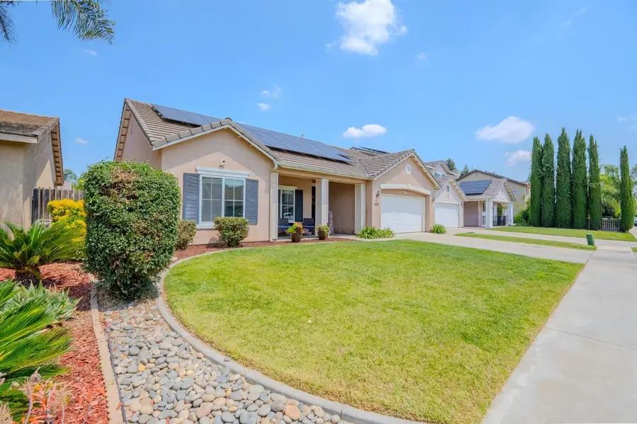 626 W Loyola, Visalia, CA 93277 - #2