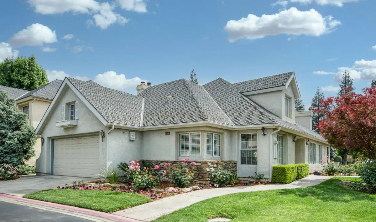 2977 W Pembrook, Fresno, CA 93711 - #1