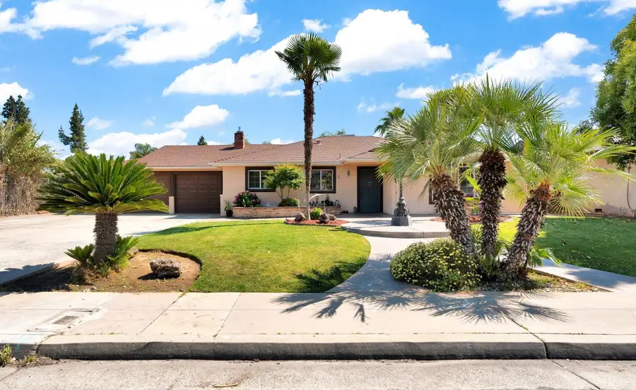 1758 Barstow Avenue, Clovis, CA 93611 - #2