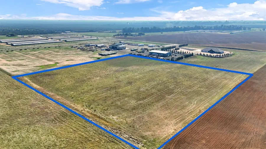 999 Avenue 20 1/2, Madera, CA 93638 - #3