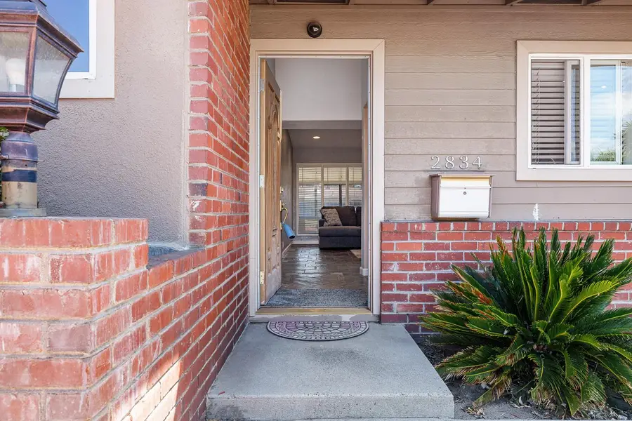 2834 N Boyd Avenue, Fresno, CA 93703 - #3