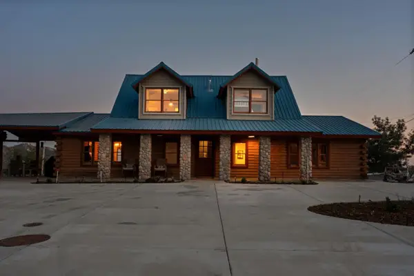 20146 Nicholas Road, Clovis, CA 93619