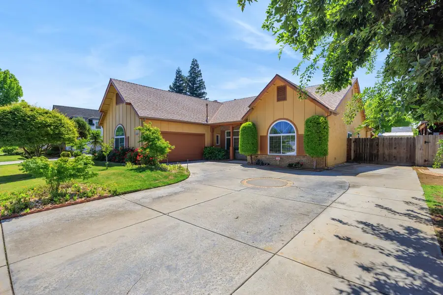2154 Wrenwood Avenue, Clovis, CA 93611 - #2