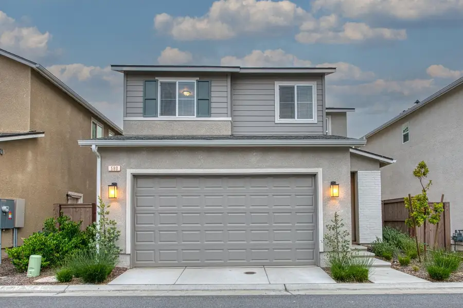 580 Mccaffrey Way, Madera, CA 93636 - #2