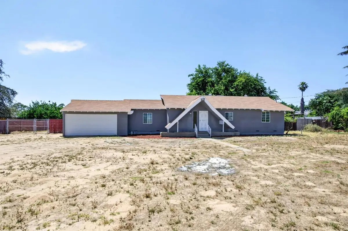 8233 S Elm Avenue, Fresno, CA 93706 - #1
