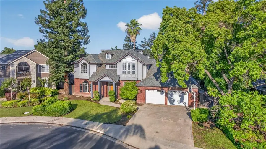 2976 Holly Avenue, Clovis, CA 93611 - #2