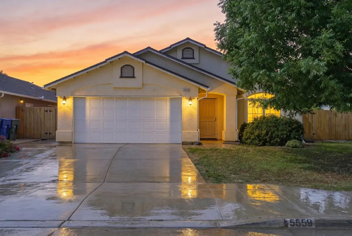 5559 E Truman Avenue, Fresno, CA 93727 - #1