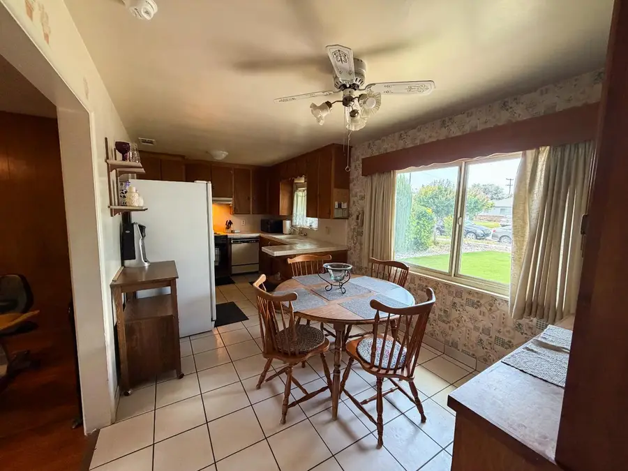 4326 N 5th Street N, Fresno, CA 93726 - #3