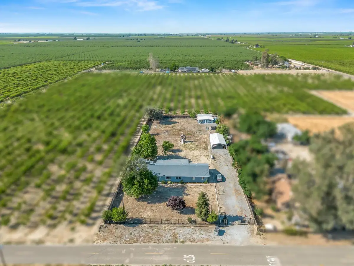 6110 W Nebraska Avenue, Caruthers, CA 93609 - #1
