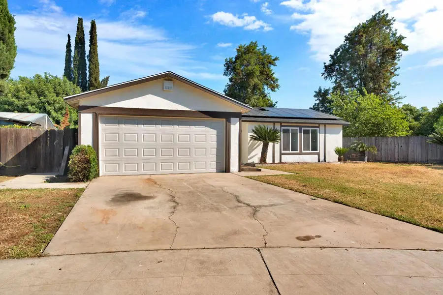 2571 S Laval, Fresno, CA 93725 - #3