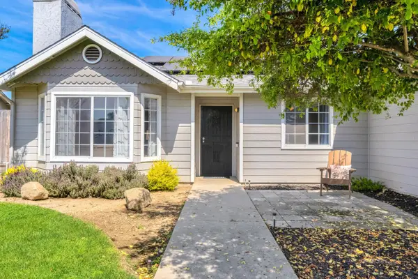 215 W Orange Street, Kingsburg, CA 93631