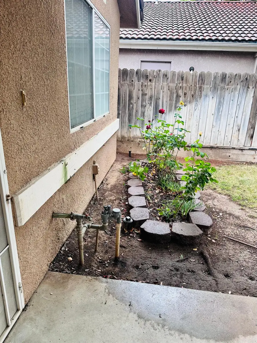 5191 W Fremont, Fresno, CA 93722 - #3