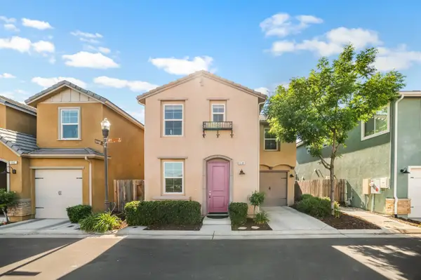 1532 Joy Drive, Clovis, CA 93619