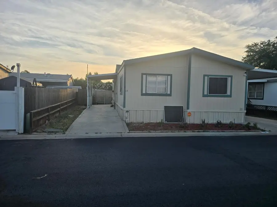 2575 S Willow Avenue #13, Fresno, CA 93725 - #3